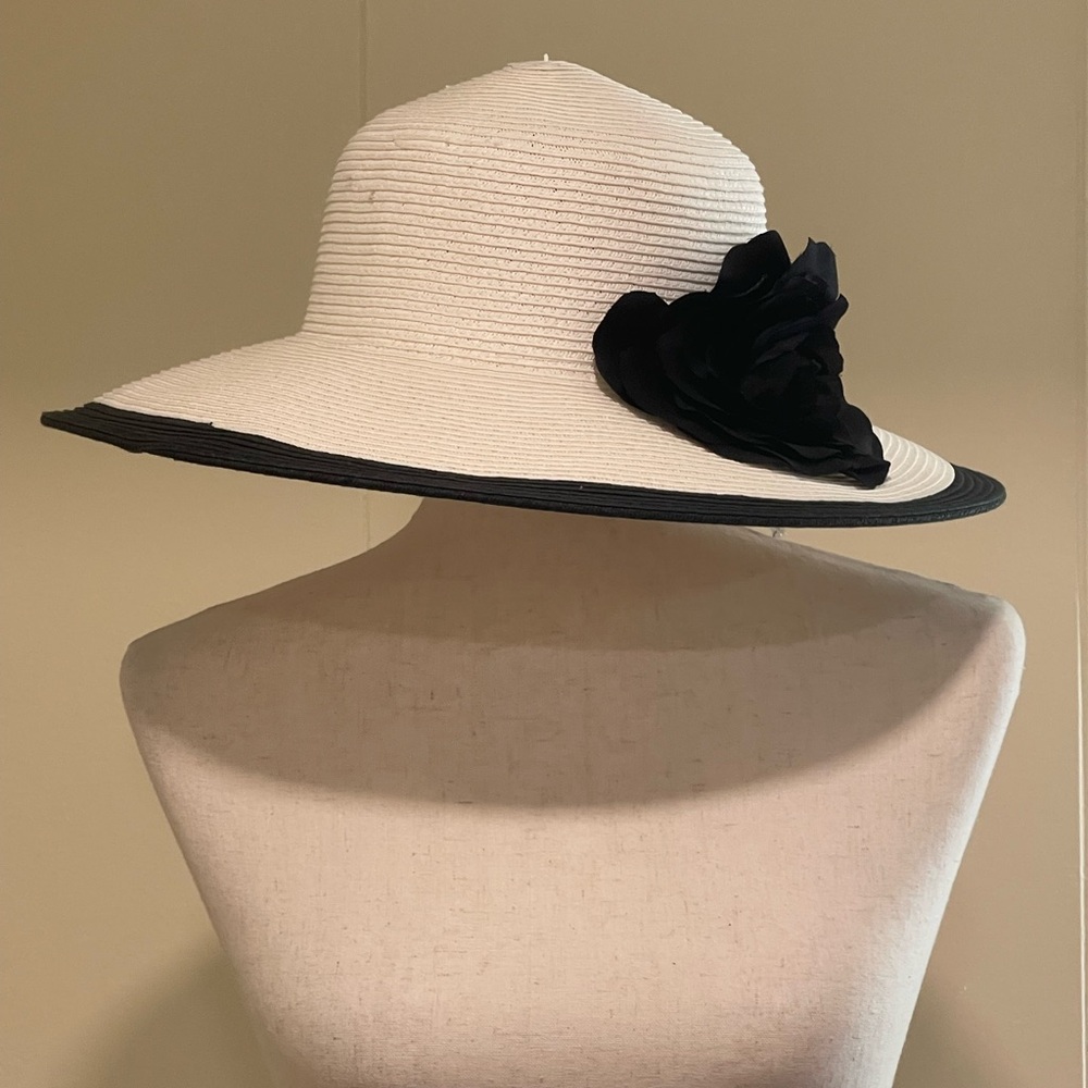 Croft Barrow Sun Hat With Removable Flower Accent Kettle Ivory Black One Size